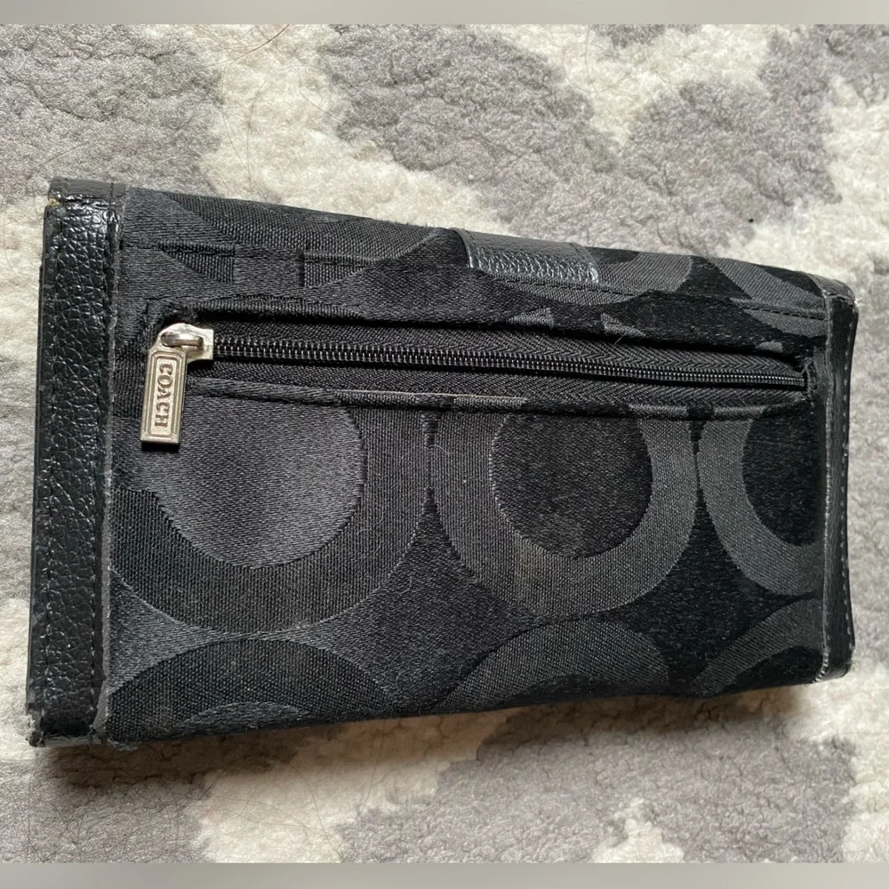 Coach Black Trifold Wallet - Picture 6 of 8